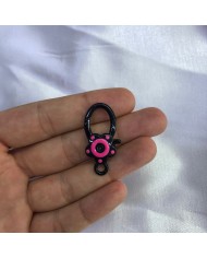 Siyah Pembe Detaylı Papağan Klipsi 1 Adet
