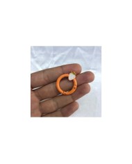 Canlı Mandalina Turuncusu Çilek Figürlü Yuvarlak Metal Papağan