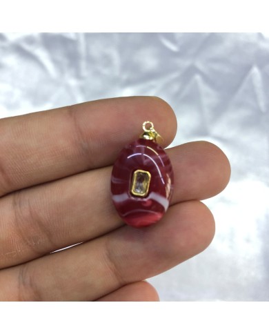 Beyaz Çizgili Vişne Bordosu Dikdörtgen Taşlı Oval Akrilik Kolye
