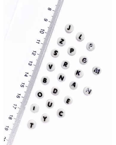 Seramik Porselen Yuvarlak Harf Kolye Bileklik Ucu Charm 8x8mm 1 Adet