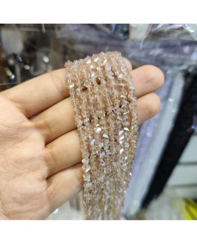 4mm İpe Dizili Üçgen Kristal Boncuk Şeffaf Vizon - 1 Dizi