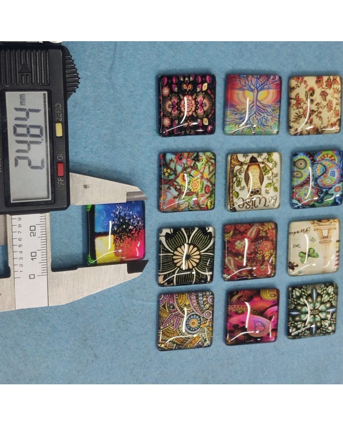 Kare Büyüteç Desenli 10 Adet Cam Taş - Mix