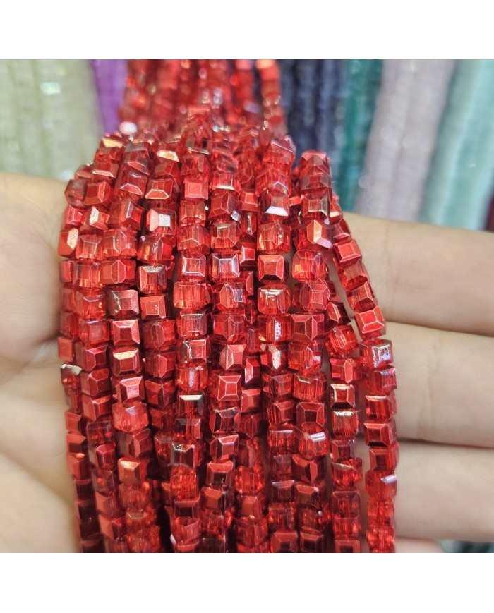 4mm İpe Dizili Küp Kristal Boncuk Metalik Kaplama Janjanlı Kırmızı - 1 Dizi