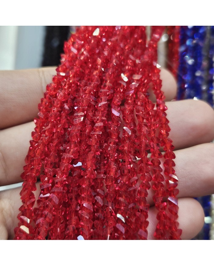 5 Adet İpe Dizili Üçgen Kristal Boncuk - Janjanlı Kırmızı - 4mm