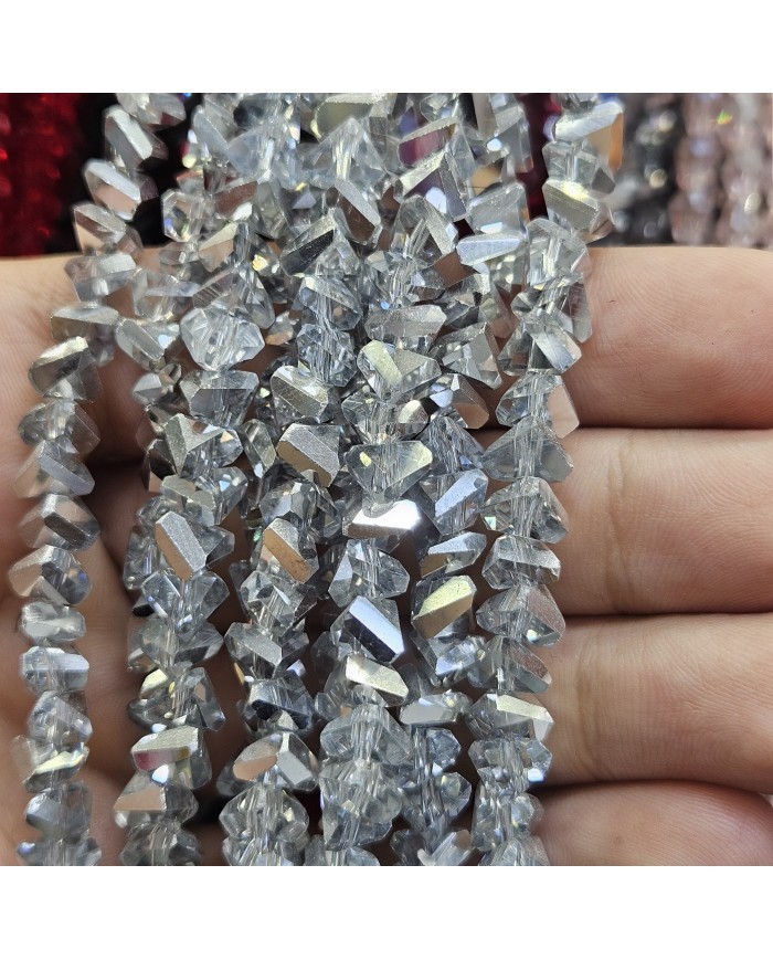 8mm İpe Dizili Üçgen Kristal Boncuk Mat Siyah - 1 Dizi