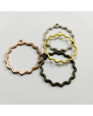 Yuvarlak Tırtıklı Reçine Metal Kolye Ucu