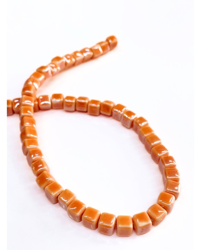 İpe Dizili Seramik Boncuk Turuncu Küp 5mm - 1 Dizi