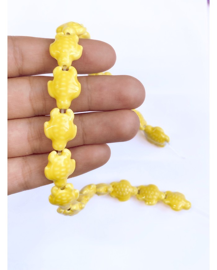 İpe Dizili Seramik Boncuk Sarı Kaplumbağa 17mm - 1 Dizi