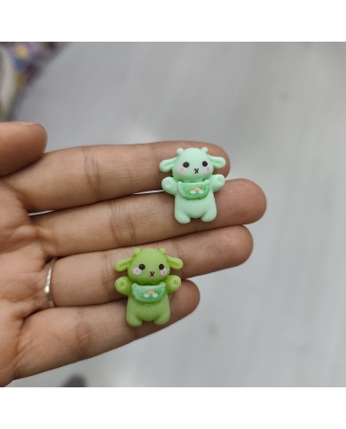 Çiçekli Önlüklü Kuzu Figürü Mint Yeşili 1 Adet